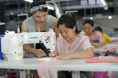 贵州天柱:“扶贫工厂”稳就业促增收